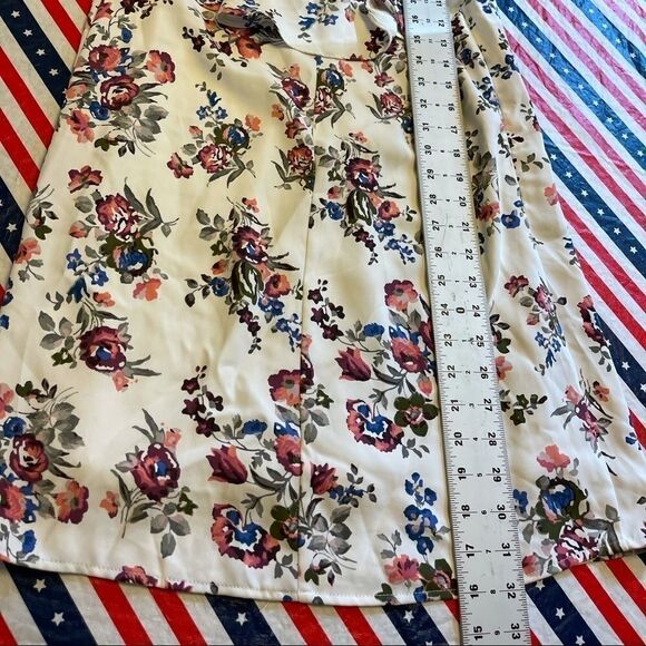 DO + BE White Floral Ruffle Off Shoulder Dress - Picture 9 of 10